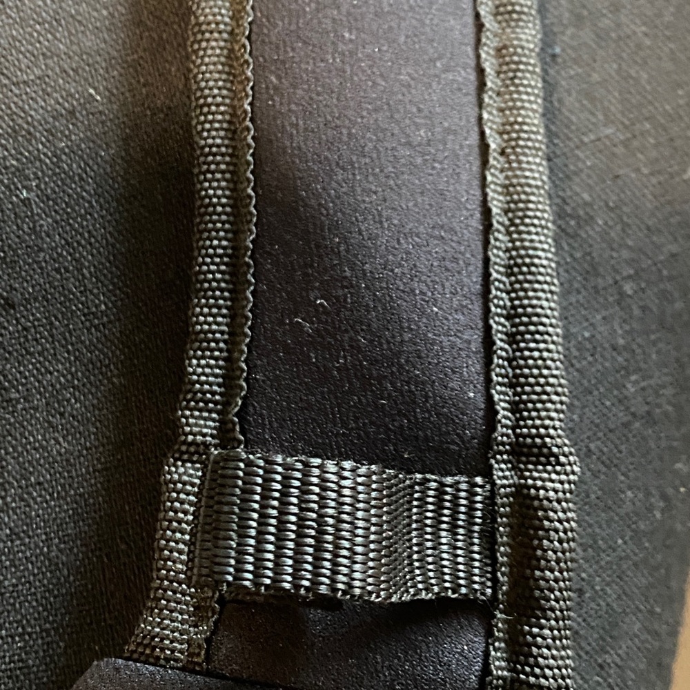 Body glove Velcro swim sport crossbody - Picture 3 of 5